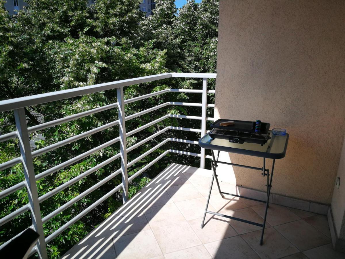 Voeroesmarty Apartman Miskolc - Belvaros - Downtown Buitenkant foto