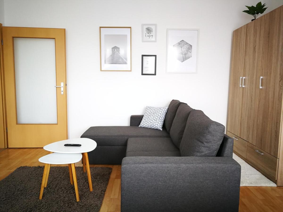 Voeroesmarty Apartman Miskolc - Belvaros - Downtown Buitenkant foto